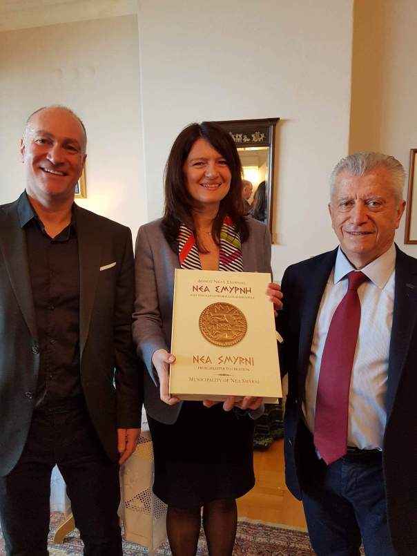 received_399084860446079