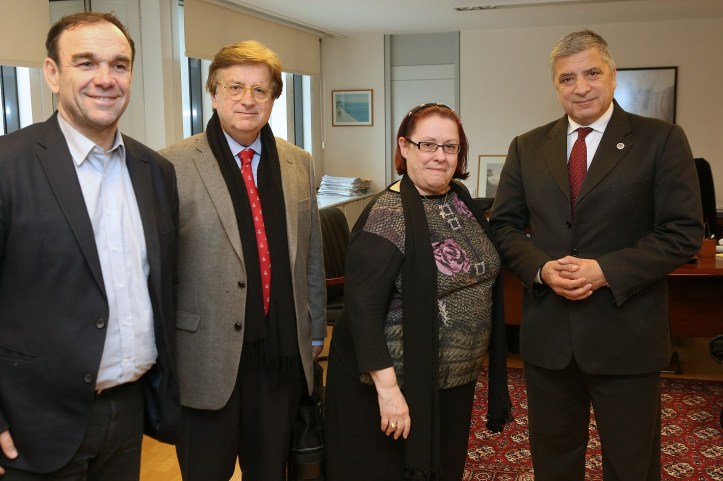 patoulhs_zygourhs_xiwtakhs_papaspyrou