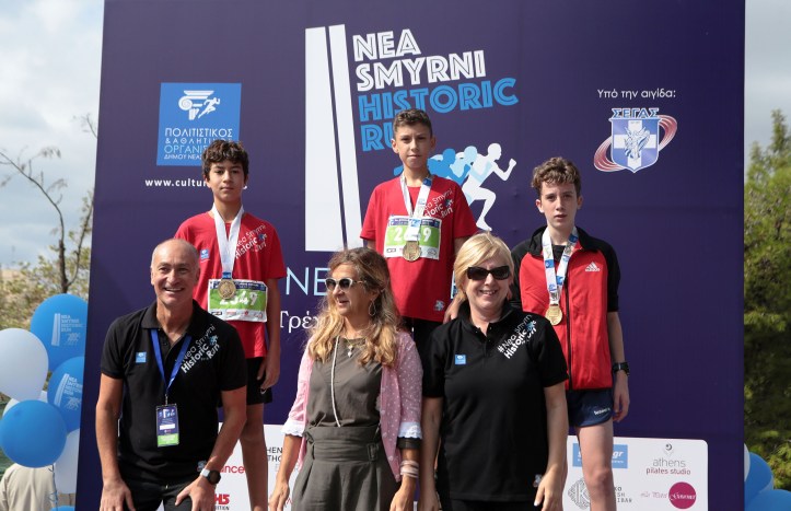 Βαγγέλης Χατζατουριάν, Νόρα Γαλανοπούλου, Ιωάννα Καρυοφύλλη